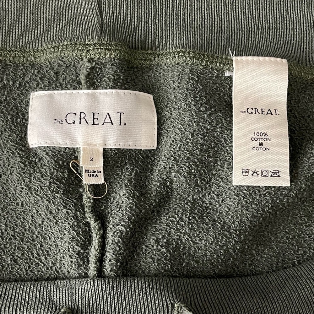 THE GREAT. The Cropped Sweatpants With Tossed Floral Embroidery in Army Sz-3 = L - Picture 9 of 10